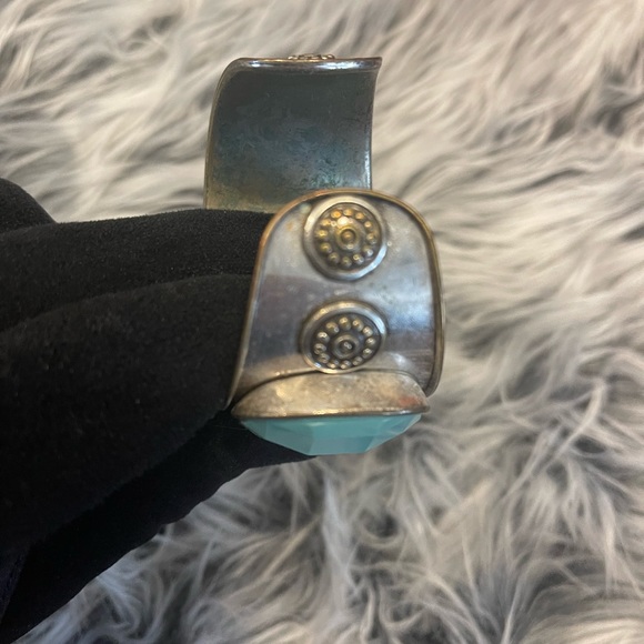 An array of beautiful bangles! - Picture 3 of 5